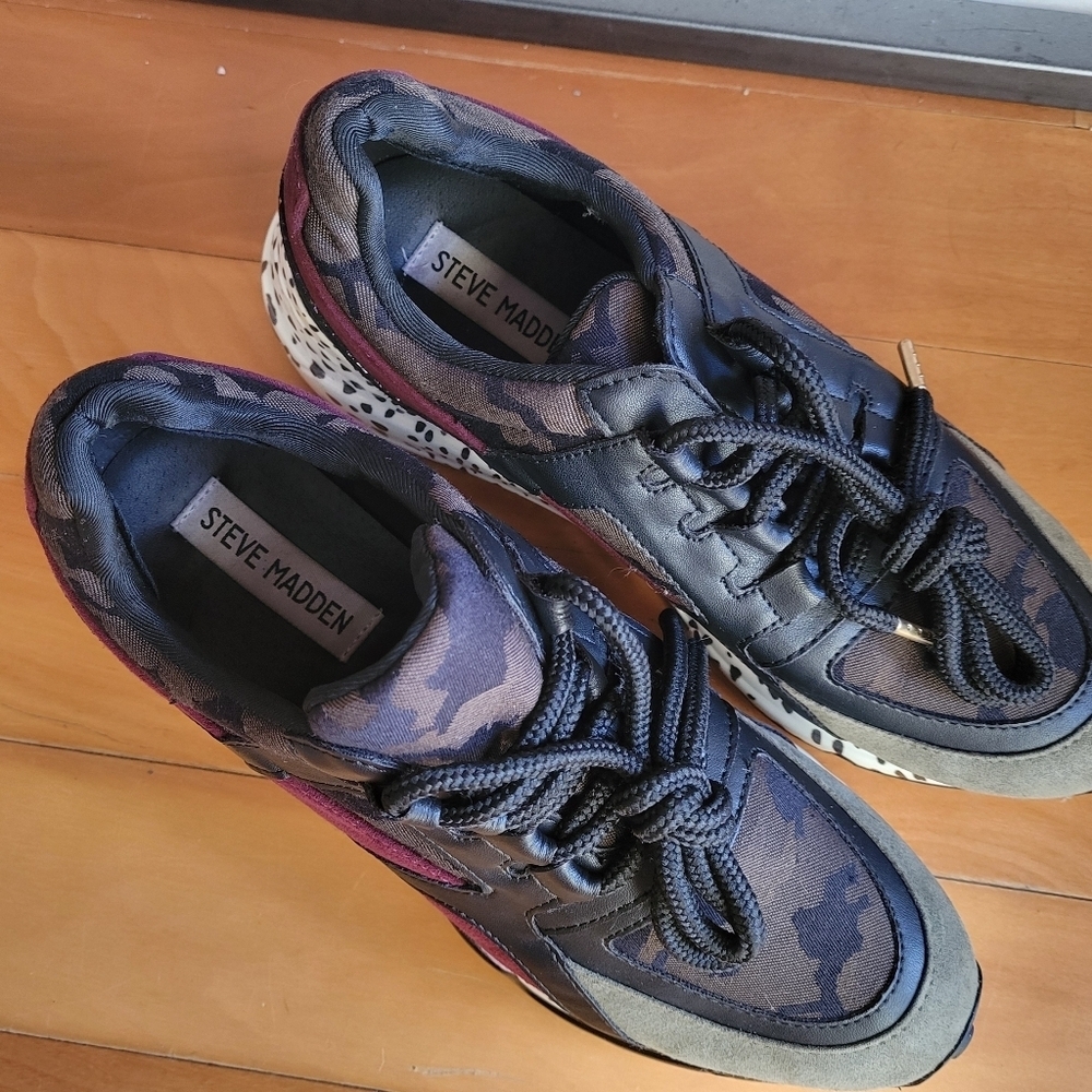 Steve Madden Cliff Olive Green Camo Rebooted Sneaker Wedge Platform Womens 7M - Picture 3 of 16